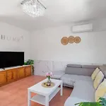 Apartment Big Puerto Rico Streetfront With Private Saltwater Pool, Kitchen, 3 Terraces& Private Parking , Near Shopping Center *
