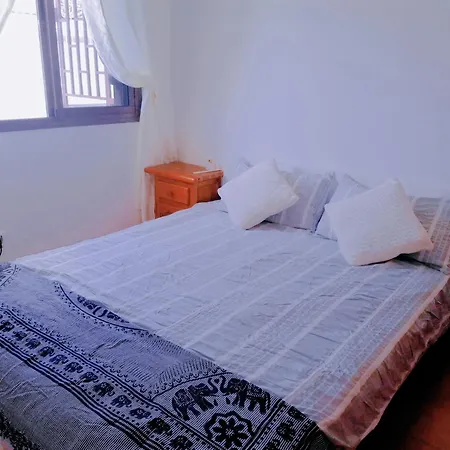 Big Puerto Rico Streetfront With Private Saltwater Jacuzzi Pool, Bbq, Kitchen & 3 Terraces Near Shopping Center Appartement *