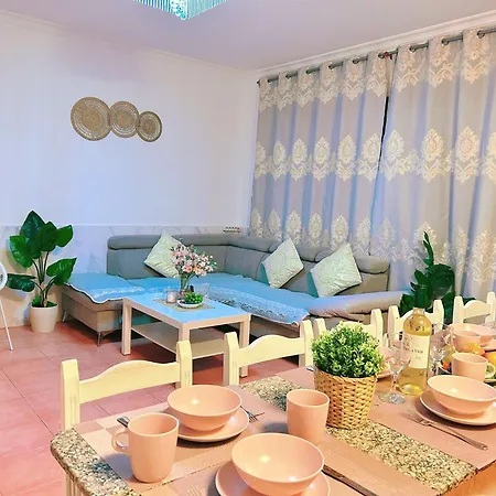 Big Puerto Rico Streetfront With Private Saltwater Jacuzzi Pool, Bbq, Kitchen & 3 Terraces Near Shopping Center