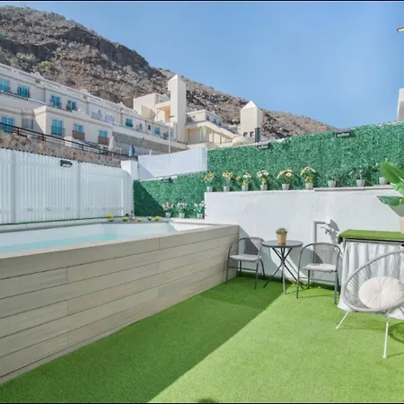 Big Puerto Rico Streetfront With Private Saltwater Pool, Kitchen, 3 Terraces& Private Parking , Near Shopping Center Apartamento Puerto Rico (Gran Canaria)